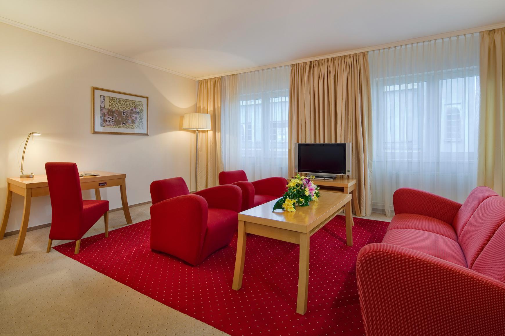 Imperial Hotel אוסטרבה מראה חיצוני תמונה