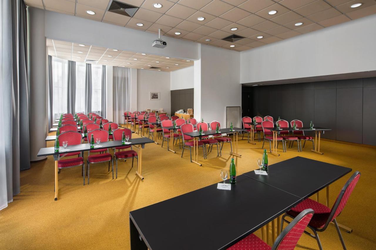 Imperial Hotel אוסטרבה מראה חיצוני תמונה