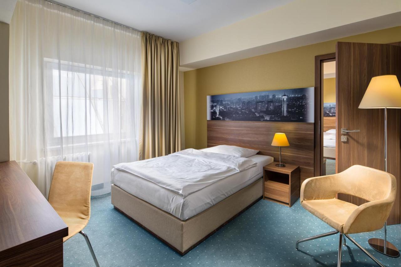 Imperial Hotel אוסטרבה מראה חיצוני תמונה
