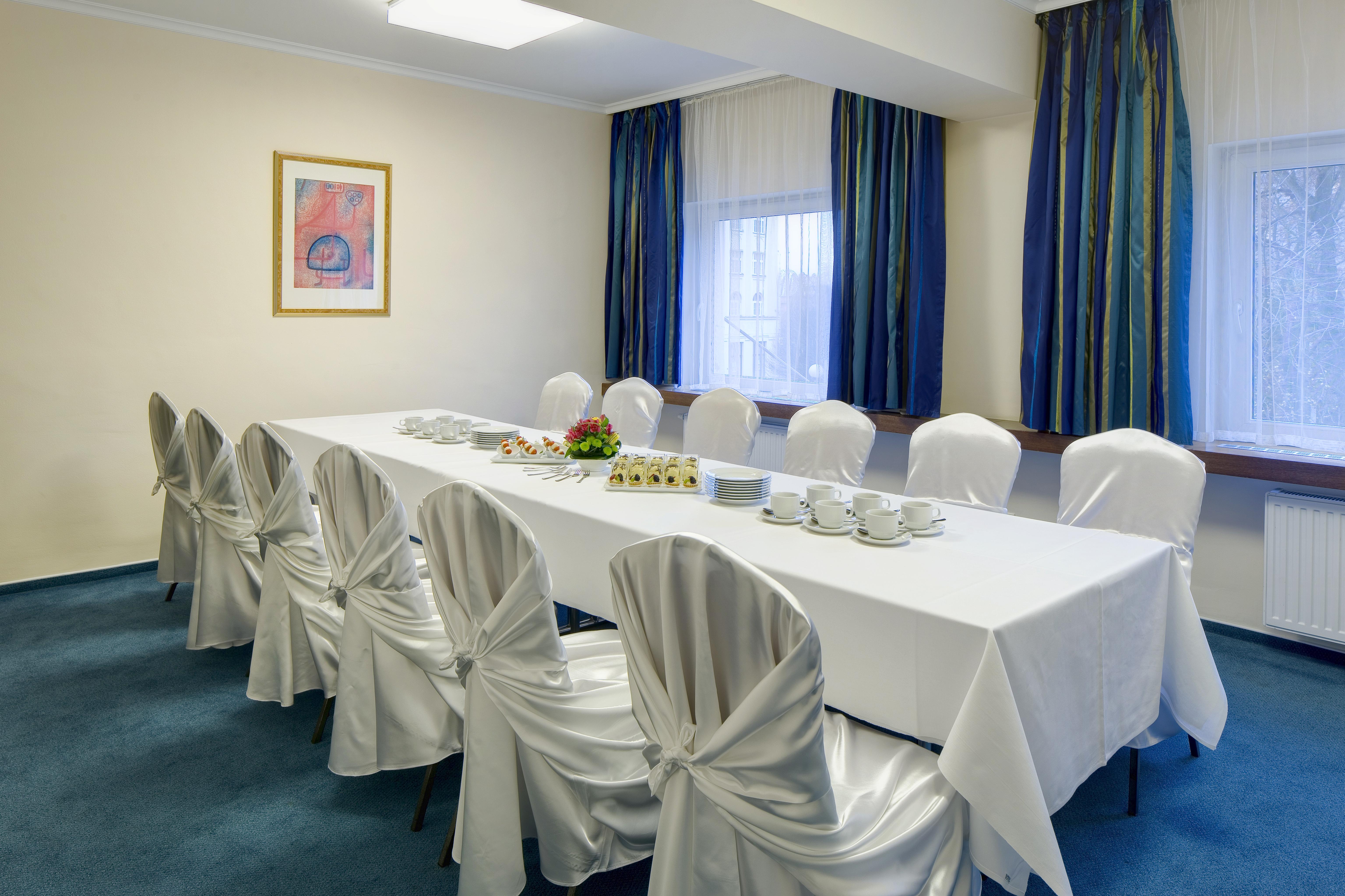 Imperial Hotel אוסטרבה מראה חיצוני תמונה