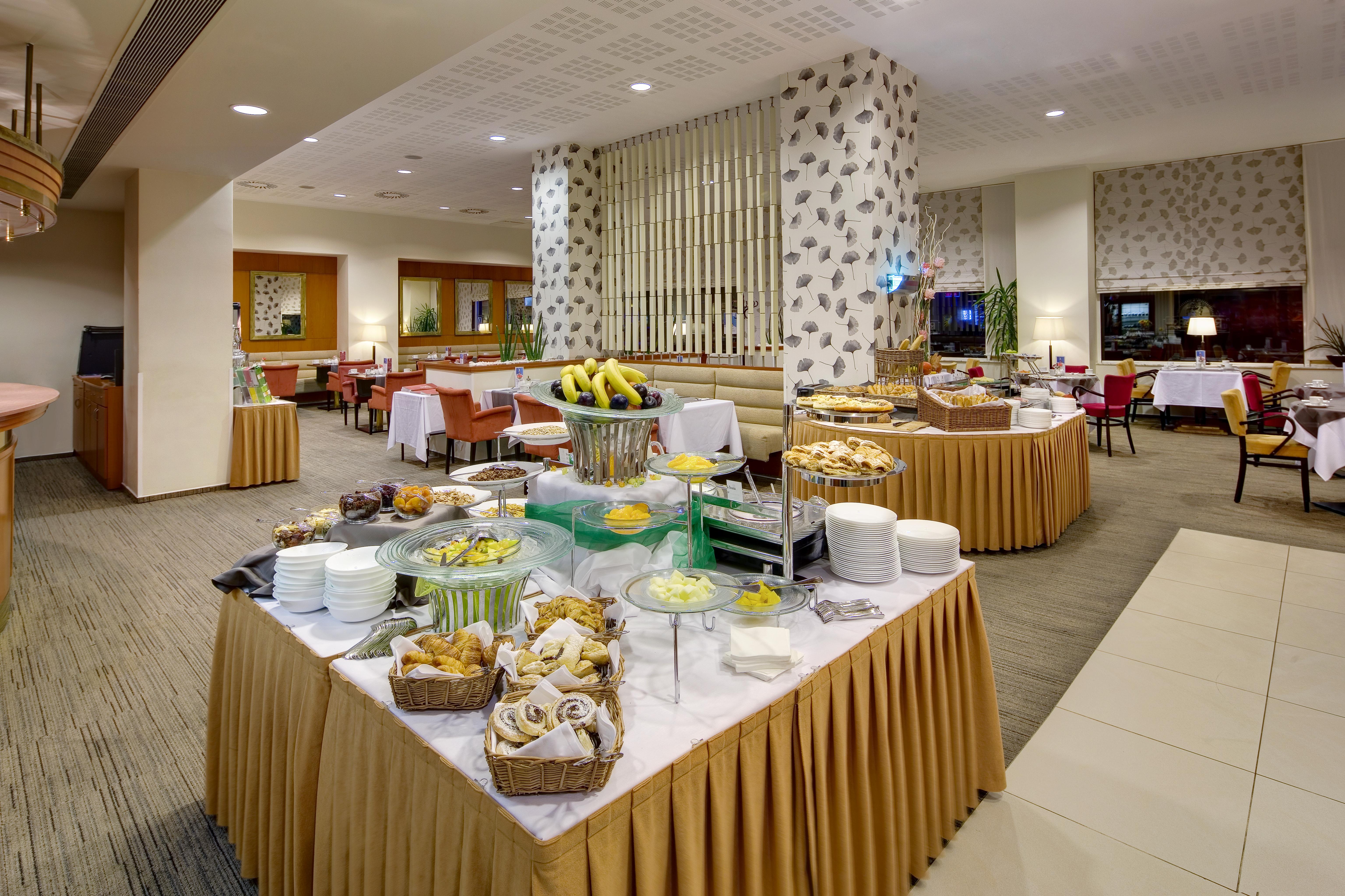 Imperial Hotel אוסטרבה מראה חיצוני תמונה